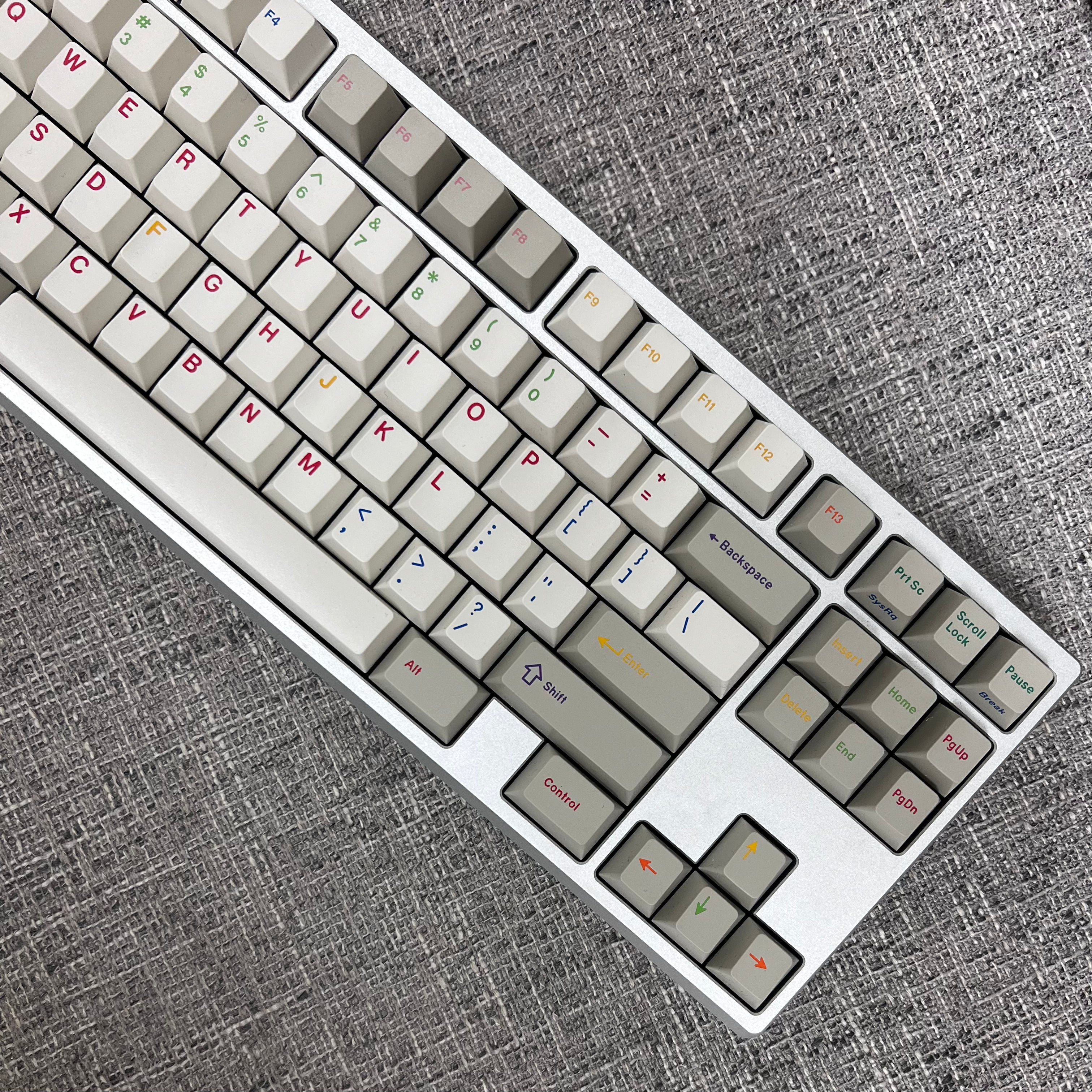 GMK Handarbeige (In-stock)
