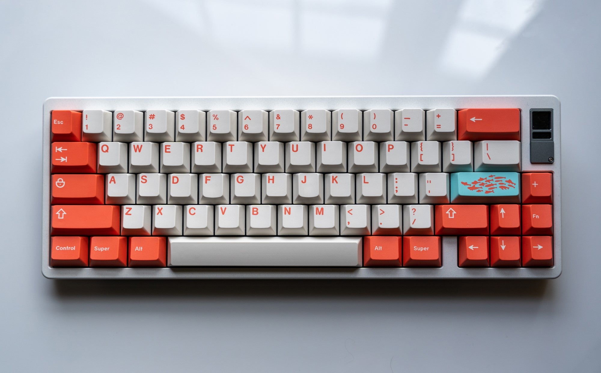 GMK Coral R2