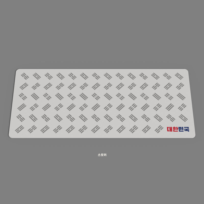 GMK Taegeukgi Deskmat (In-stock)